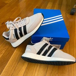 Men’s adidas runner, chalk white/core black